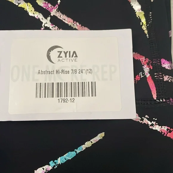 NWT Zyia Abstract High Rise 7/8 Leggings - Picture 2 of 4